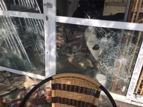 Hàng chục côn đồ truy sát cả gia đình lúc nửa đêm