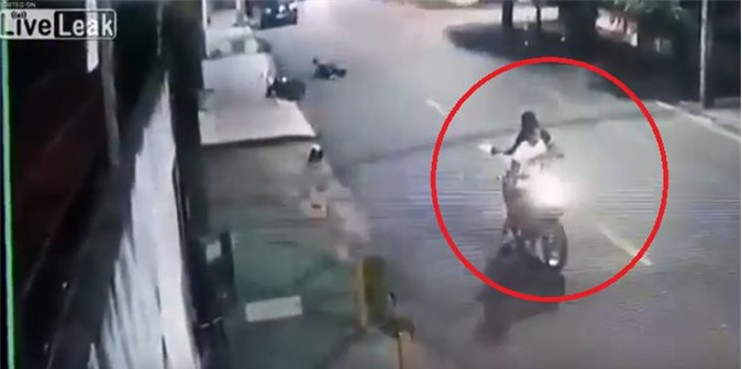 Tên cướp táo tợn nổ súng bắn gục nạn nhân giữa đường