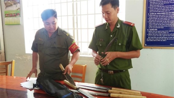 Truy bắt nhóm côn đồ dùng mã tấu chém trọng thương chủ quán karaoke