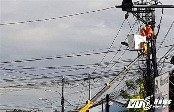 Đang sửa điện, 1 công nhân bị điện giật bất tỉnh 