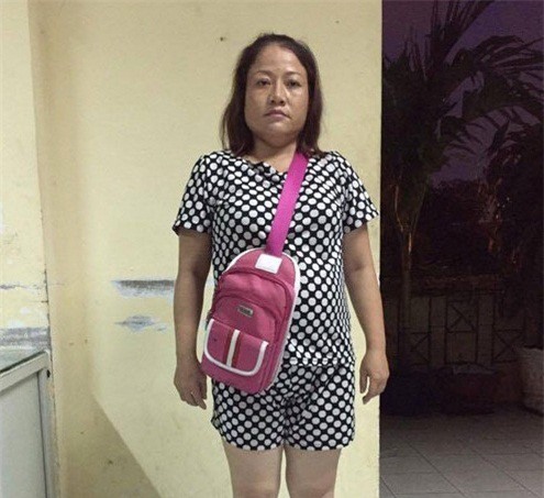 Lên mạng kết bạn, hàng loạt trai trẻ Sài Gòn "sập bẫy" bà già