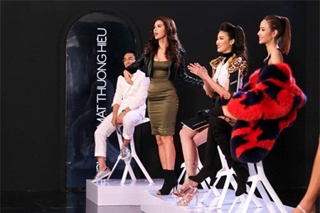 Tập đầu lên sóng, The Face Việt bị chê tơi tả