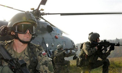 Hơn 5.000 lính NATO tập trận sát biên giới Nga