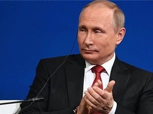 Khi đạo diễn Oliver Stone yêu cầu Putin lý giải chiến lược Mỹ