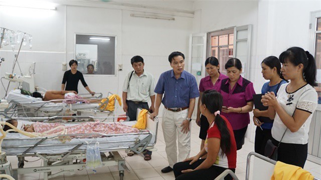 Nhập viện cấp cứu ở Cao Bằng: Ba cháu bé đã tử vong