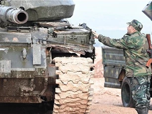 Quân đội Syria tiến nhanh về Deir Ezzur, tăng cường đánh IS ở Homs