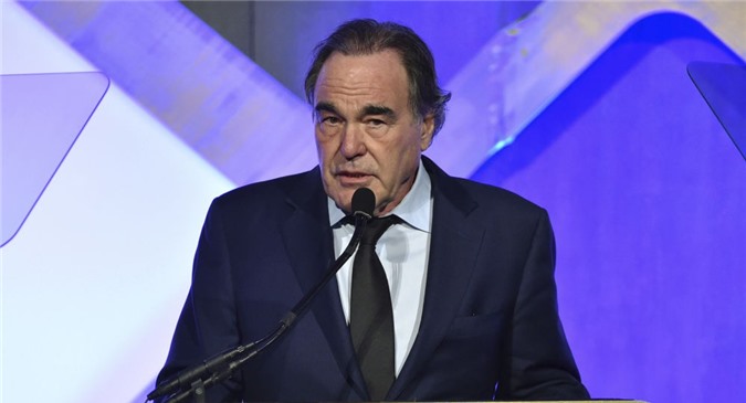 Đạo diễn Oliver Stone chỉ trích truyền thông Mỹ chống Putin