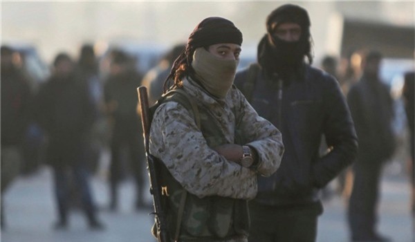 Hàng chục phiến quân ở Idlib hạ vũ khí đầu hàng quân đội Syria