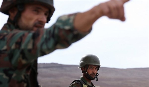 Quân đội Syria chĩa súng vào IS, áp sát pháo đài khủng bố ở Hama