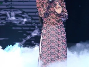 Đăng quang Thần tượng Bolero, Hellen Thủy bị chê "thảm họa"