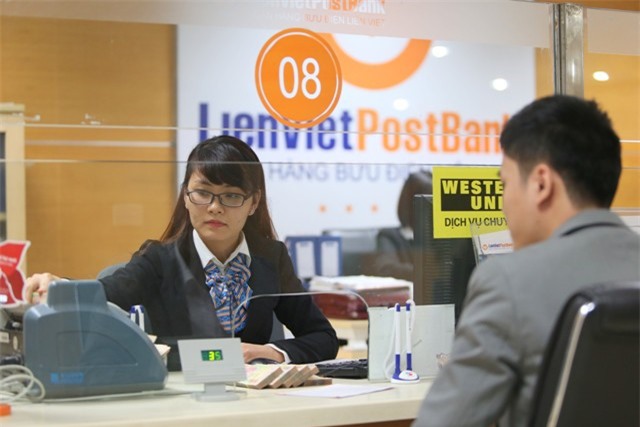 Hàng loạt sếp lớn LienVietPostBank đăng ký bán sạch vốn