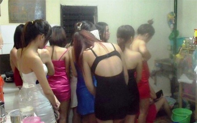 Hoạt động mại dâm "biến hình", môi giới qua mạng 