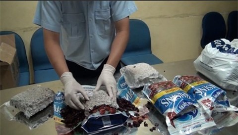 Từ vụ bắt 12kg cần sa, kiểm soát chặt tiền chất ma túy