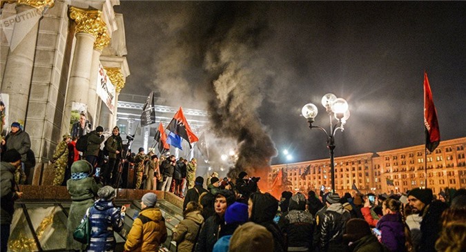 Vì sao người dân Ukraina ngày càng chìm sâu vào hỗn loạn?