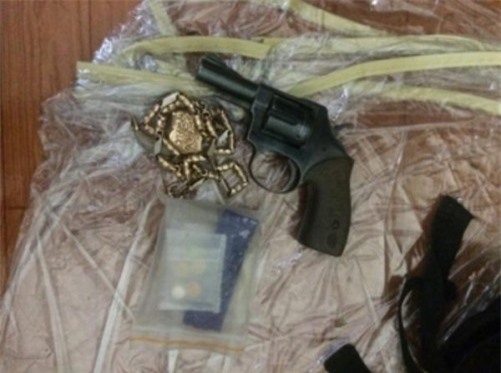 Khởi tố đối tượng ép buộc bé gái phục vụ quán karaoke