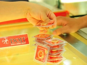 Giá vàng đột ngột giảm sâu