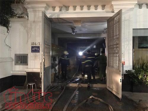 Trường mầm non ở Sài Gòn bất ngờ bốc cháy trong đêm