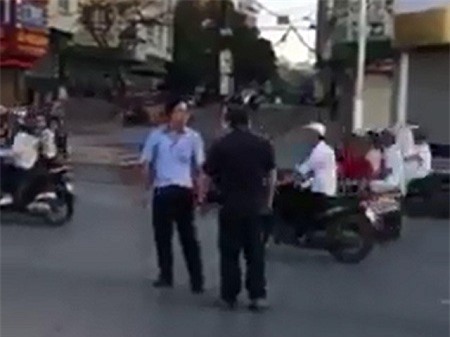 Đình chỉ Giám đốc Trung tâm bồi dưỡng chính trị ẩu đả với cấp dưới