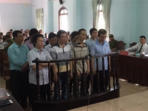 Xét xử thanh tra giao thông Cần Thơ nhận hối lộ hơn 4 tỷ