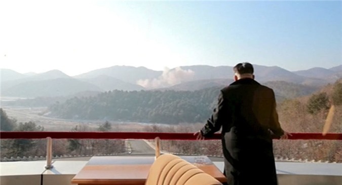 Lãnh đạo Triều Tiên Kim Jong-un ra mệnh lệnh bí mật về vũ khí hạt nhân