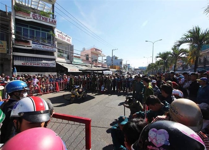 Di lý nghi phạm bắn chết người khi đang chờ đèn đỏ về Khánh Hoà