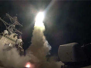 Trump ra lệnh nã tên lửa vào căn cứ Shayrat của Syria: Tiết lộ chấn động
