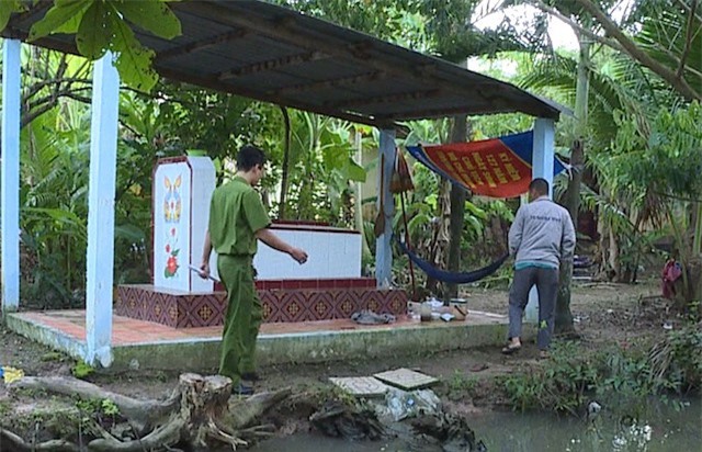 Truy tìm nam thanh niên sát hại anh ruột rồi bỏ trốn