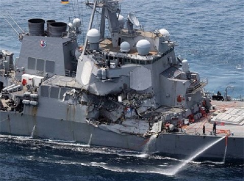 Khu trục hạm Mỹ bị đâm: Thuyền trưởng tàu Philippines nói gì?