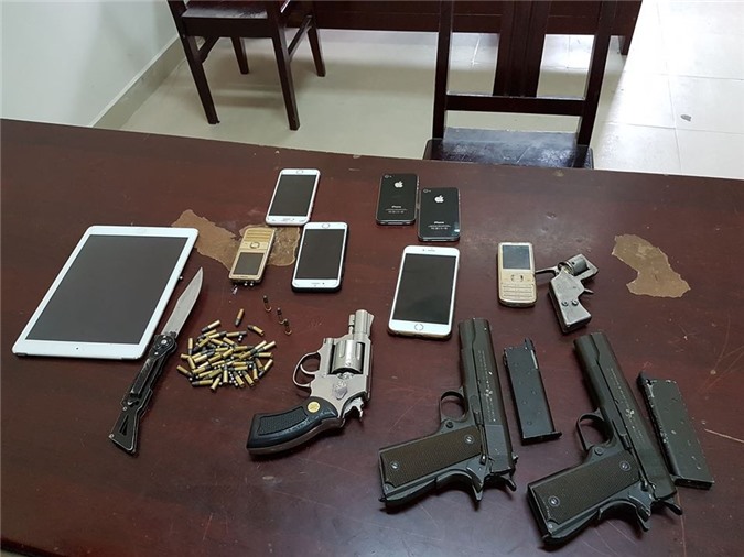 Công an Hà Nội bắt băng nhóm dùng súng cướp xe tải