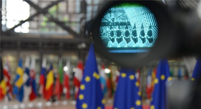 Liên minh châu Âu mở rộng lệnh trừng phạt kinh tế chống Nga