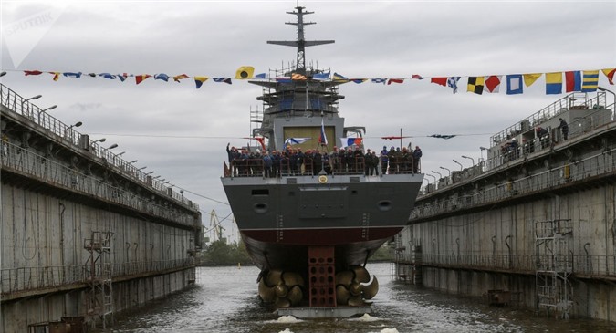 Tàu chiến "Gremyashchy" đã được hạ thủy ở St Petersburg