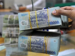 Từ 1/7, tăng lương cơ sở lên 1.300.000 đồng/tháng