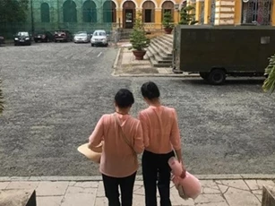 Hoa hậu Phương Nga trở lại toà án