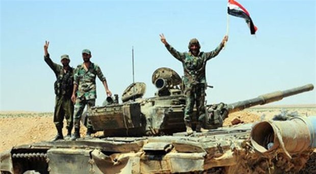 Chảo lửa Hama: Quân đội Syria chiếm 10 điểm chiến lược từ IS