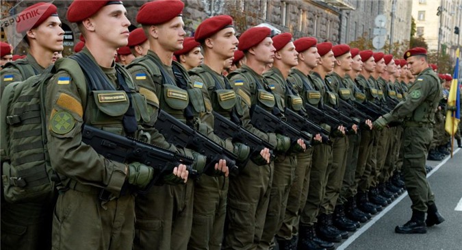 Ukraina diễu hành quân đội nước ngoài trong lễ kỷ niệm Ngày độc lập