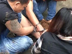 Hải Dương: Đào mộ người chết "lùng" 5,2 cây vàng