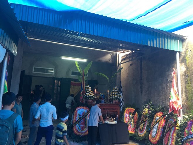 Chém người dã man ở Vĩnh Phúc: "Anh đi rồi mẹ con em biết làm sao"