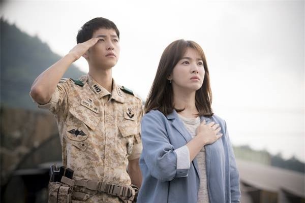 "Hậu duệ mặt trời" nóng lại nhờ tin đám cưới của Song Joong Ki và Song Hye Kyo