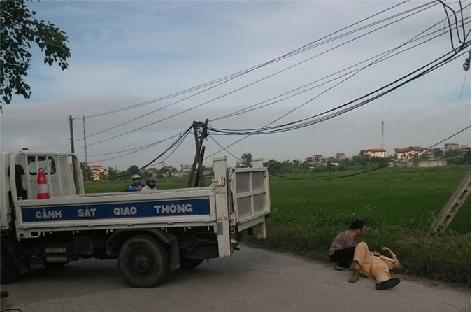 Trung tá CSGT bị xe máy tông ở Phú Thọ đã tử vong