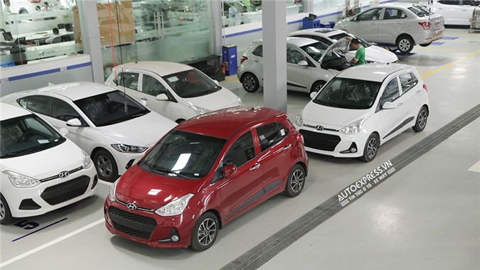 Cận cảnh Hyundai Grand i10 2017 bản 1.0 AT 5 cửa giá 400 triệu tại đại lý [VIDEO]