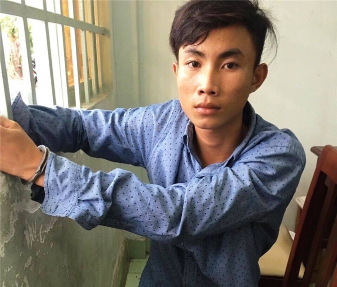 Công an nổ súng bắt tên cướp táo tợn khống chế 2 cô gái trong nhà trọ