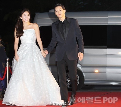 Vì sao Song Joong Ki công khai tình cảm với Song Hye Kyo?