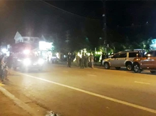 Hai nhóm đi ôtô chém nhau kinh hoàng ở Phú Quốc