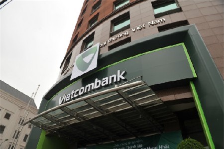 Vietcombank báo lãi hơn 8.000 tỷ đồng sau 6 tháng