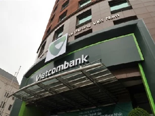 Vietcombank báo lãi hơn 8.000 tỷ đồng sau 6 tháng