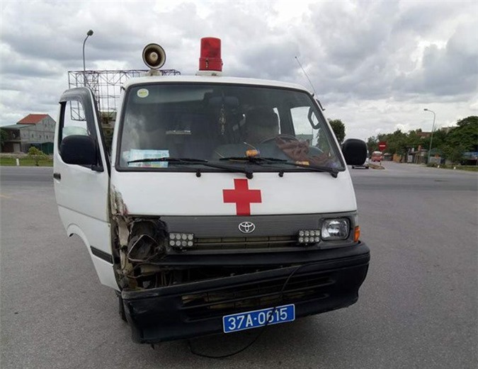 Tài xế xe cứu thương vác dao chém người: Thông tin bất ngờ