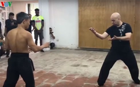 Võ sư Đoàn Bảo Châu thừa nhận "cả nể" nên thua Flores 