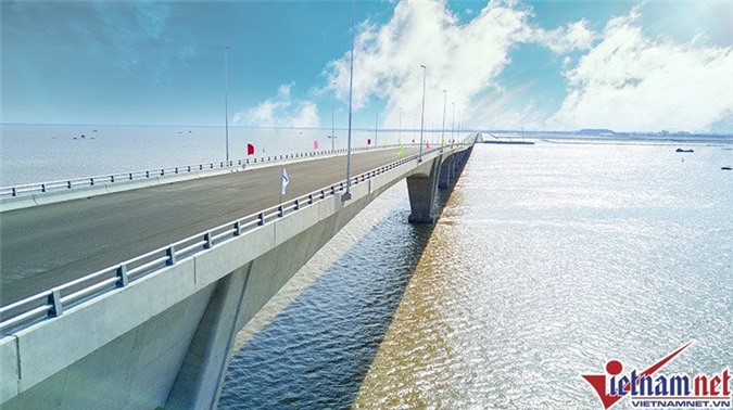 Sai sót cầu vượt biển dài nhất: Thứ trưởng Bộ GTVT nói gì?