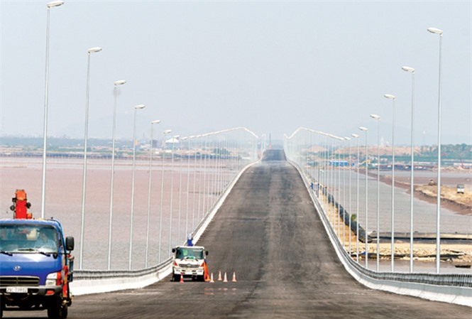 Sai sót cầu vượt biển dài nhất Việt Nam: Không ảnh hưởng tiến độ