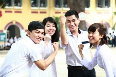 Gần 400 thí sinh đầu tiên trúng tuyển vào đại học năm 2017